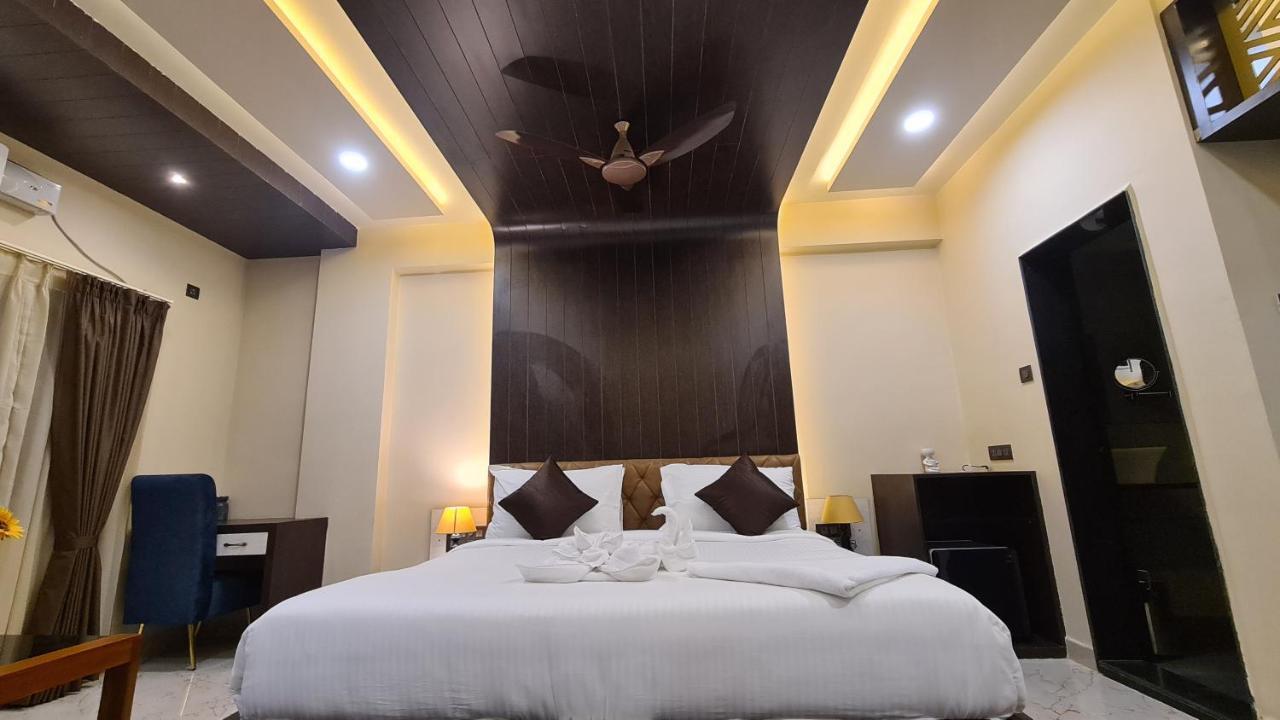 Hotel Eden Karwar Eksteriør bilde