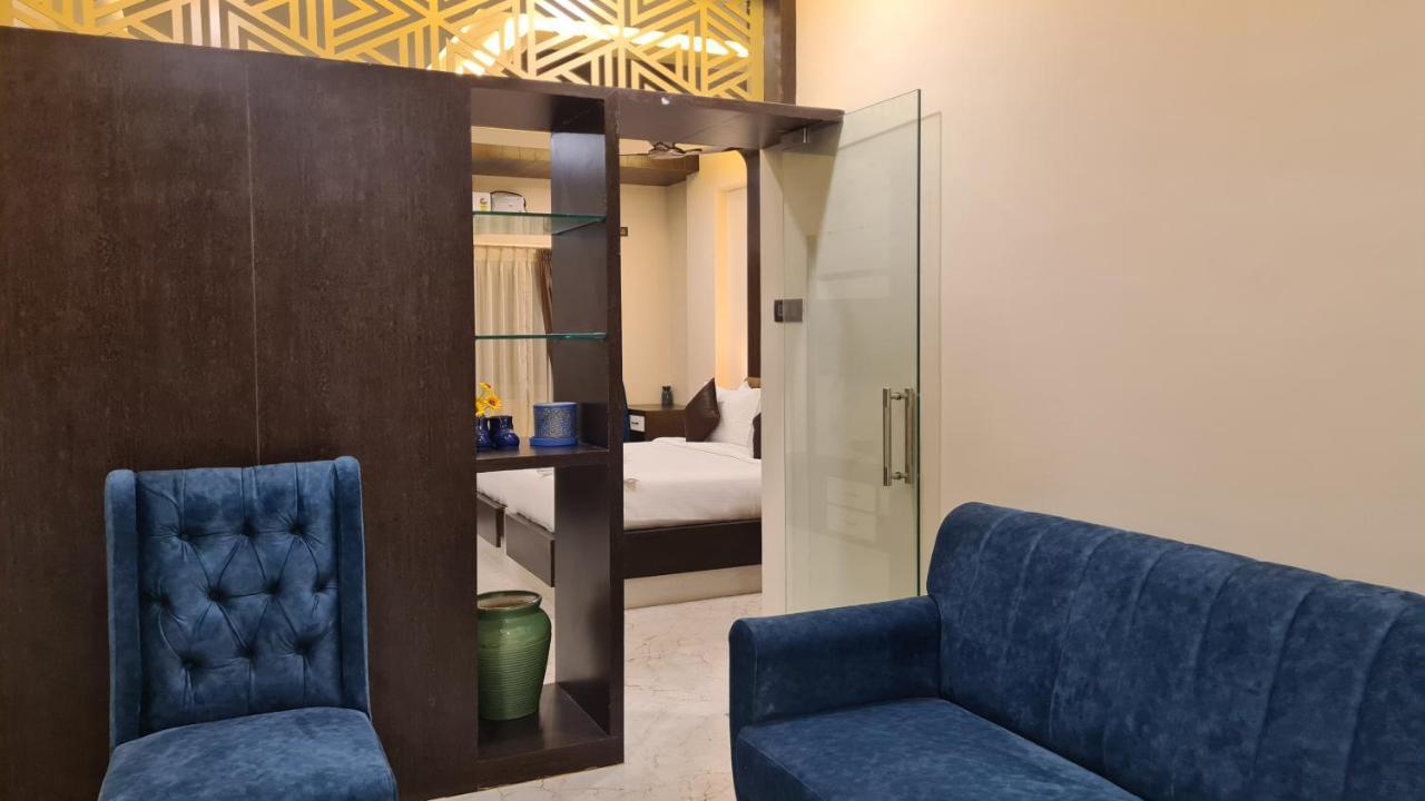 Hotel Eden Karwar Eksteriør bilde